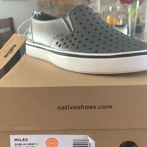 Native J2 Grey